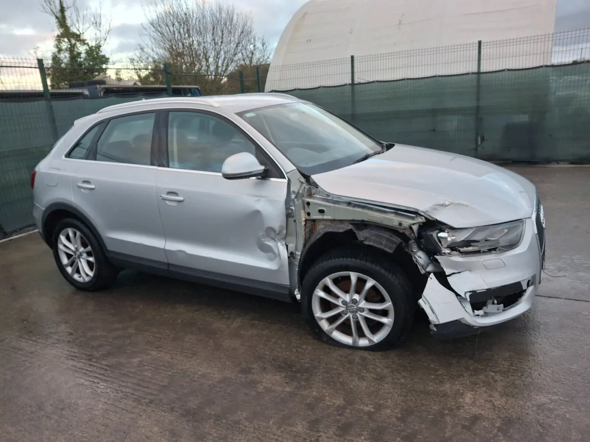 2012 Audi Q3  2.0 Tdi Light Damage - Image 2
