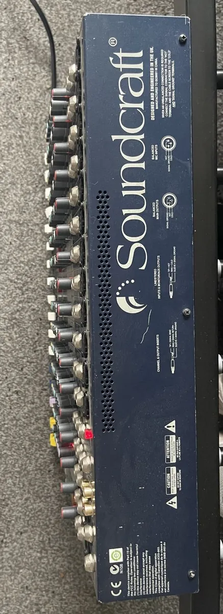 Soundcraft EFX12 (Audio Mixer) - Image 2