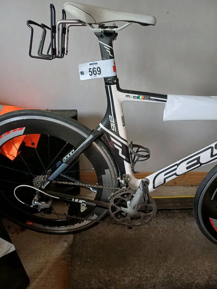 Felt B16 Triathlon Bike - Image 4