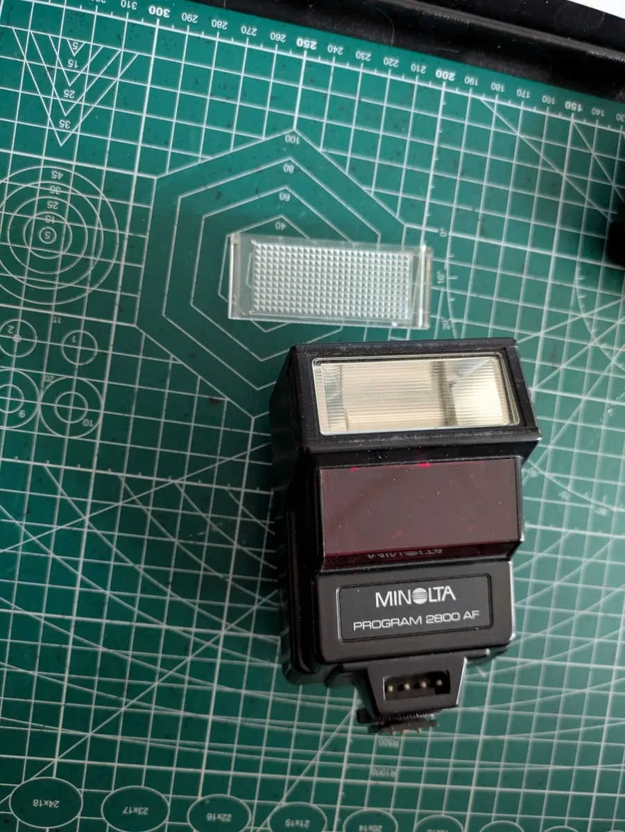 Minolta Program 2800AF flash for Minolta 7000/5000 - Image 3