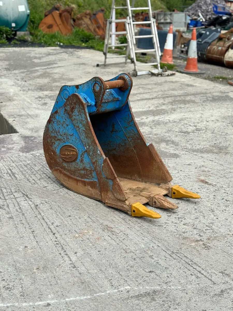 24” Strickland 65mm Bucket - Image 2