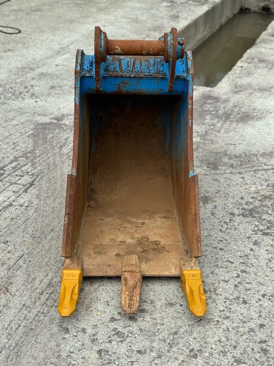 24” Strickland 65mm Bucket - Image 3