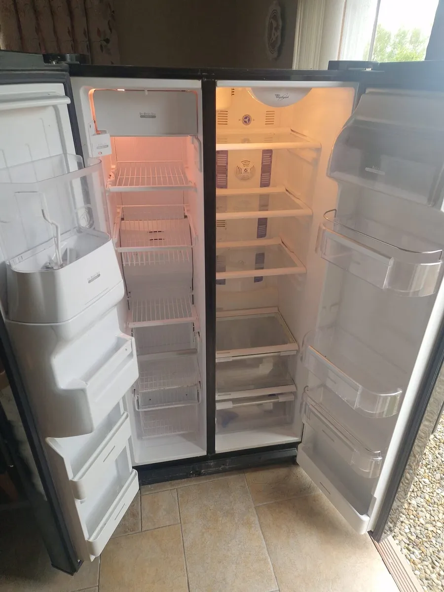 Whirlpool American Fridge Freezer - Image 2