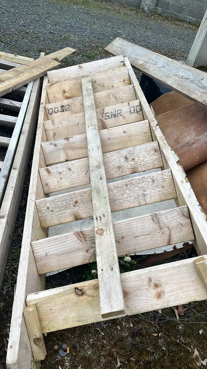 Builders stairs - Image 1