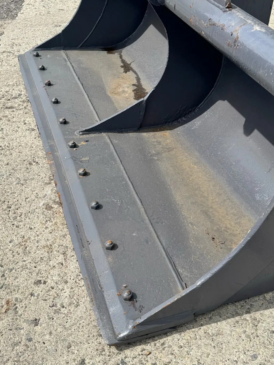 84” Strickland 80mm Grading Bucket - Image 3