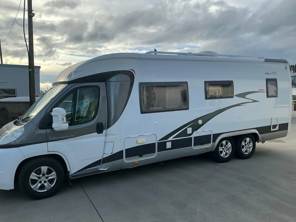 Motorhome - Image 4