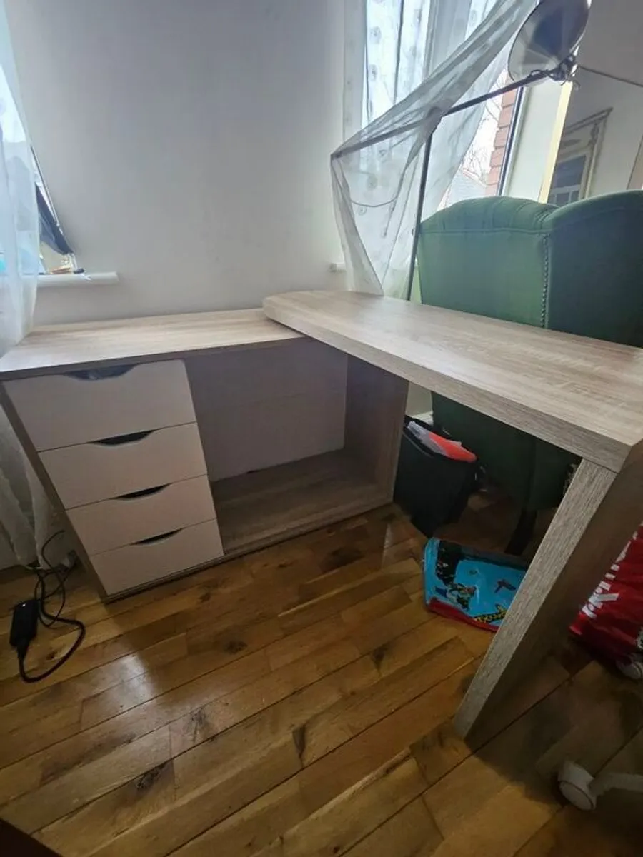 desk - Image 4