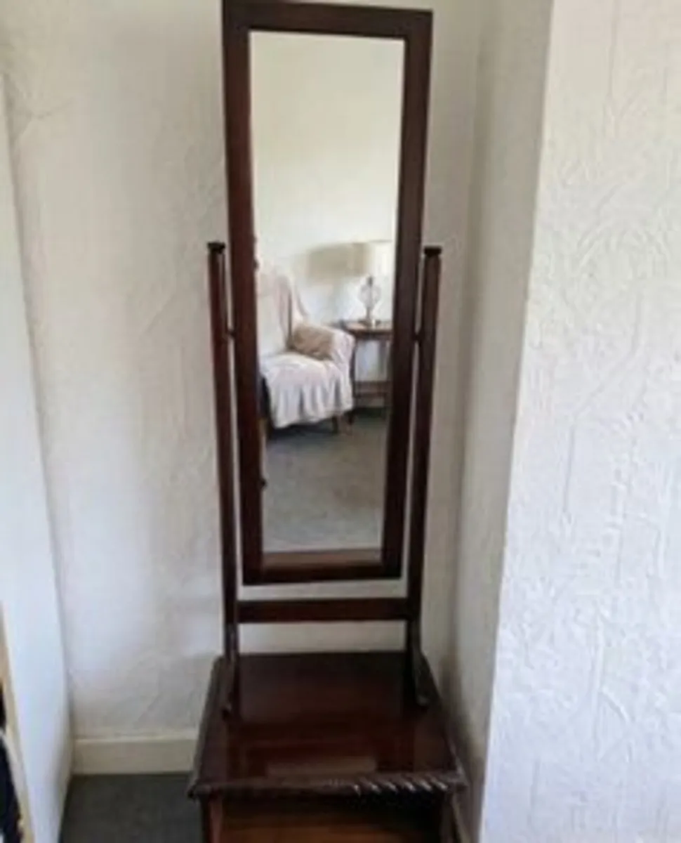 Free: Mirror and Stand. Bottom Drawer Gone - Image 1