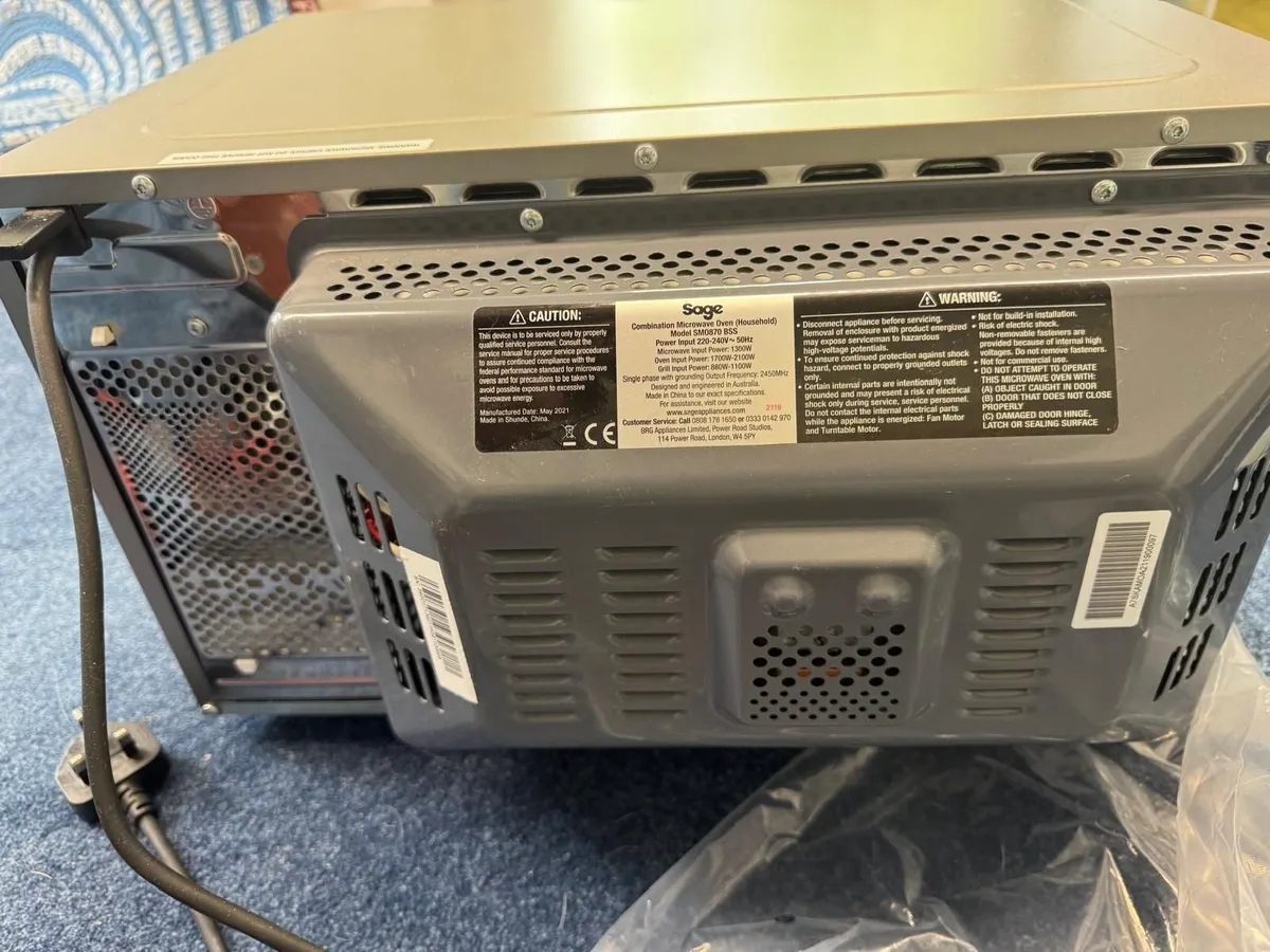 Broken Microwave/oven/airfryer - Image 4