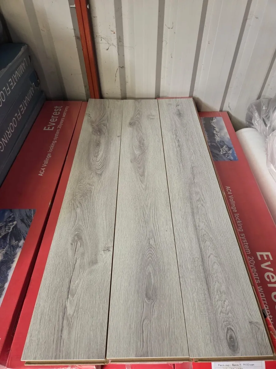New Everest Grey 12mm Laminated Flooring - Image 4