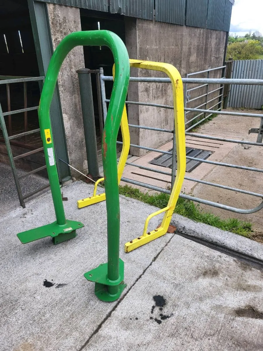 Roll bars - Image 1