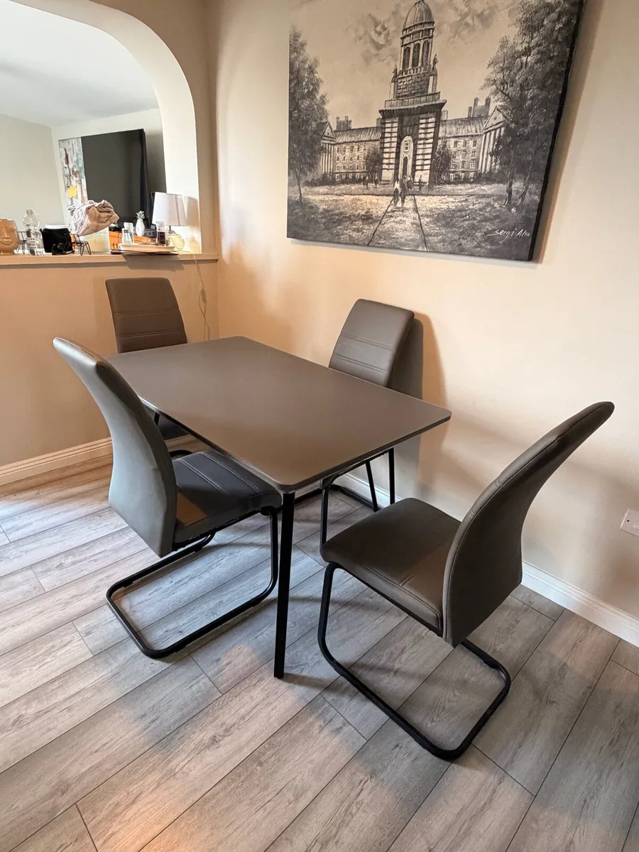 Tempered Glass Dining Table x4 Chairs - Image 2