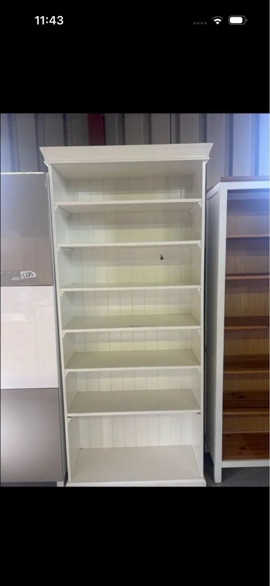 Solid bookcase