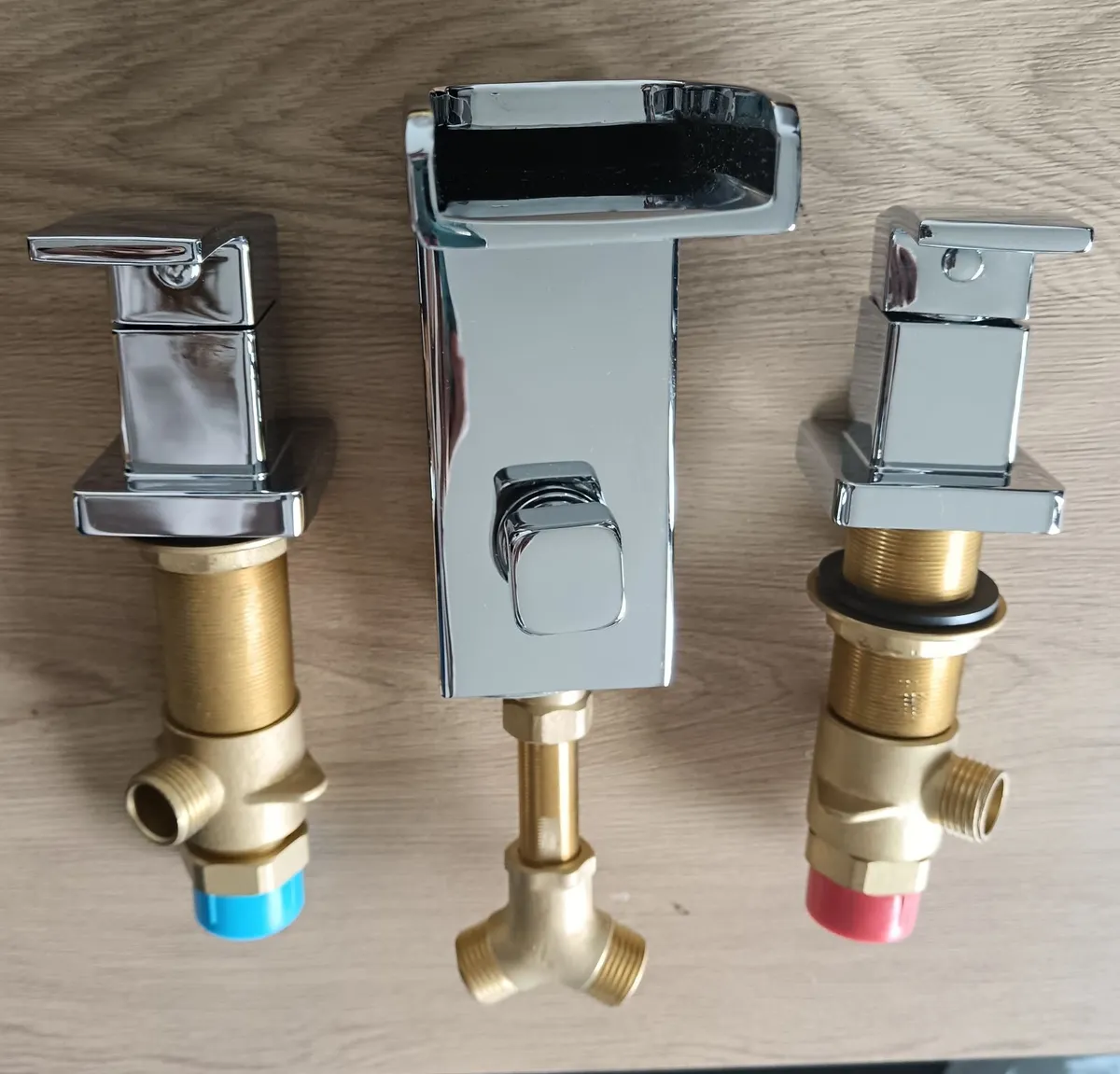 Lot of bath shower mixers & taps - Image 3