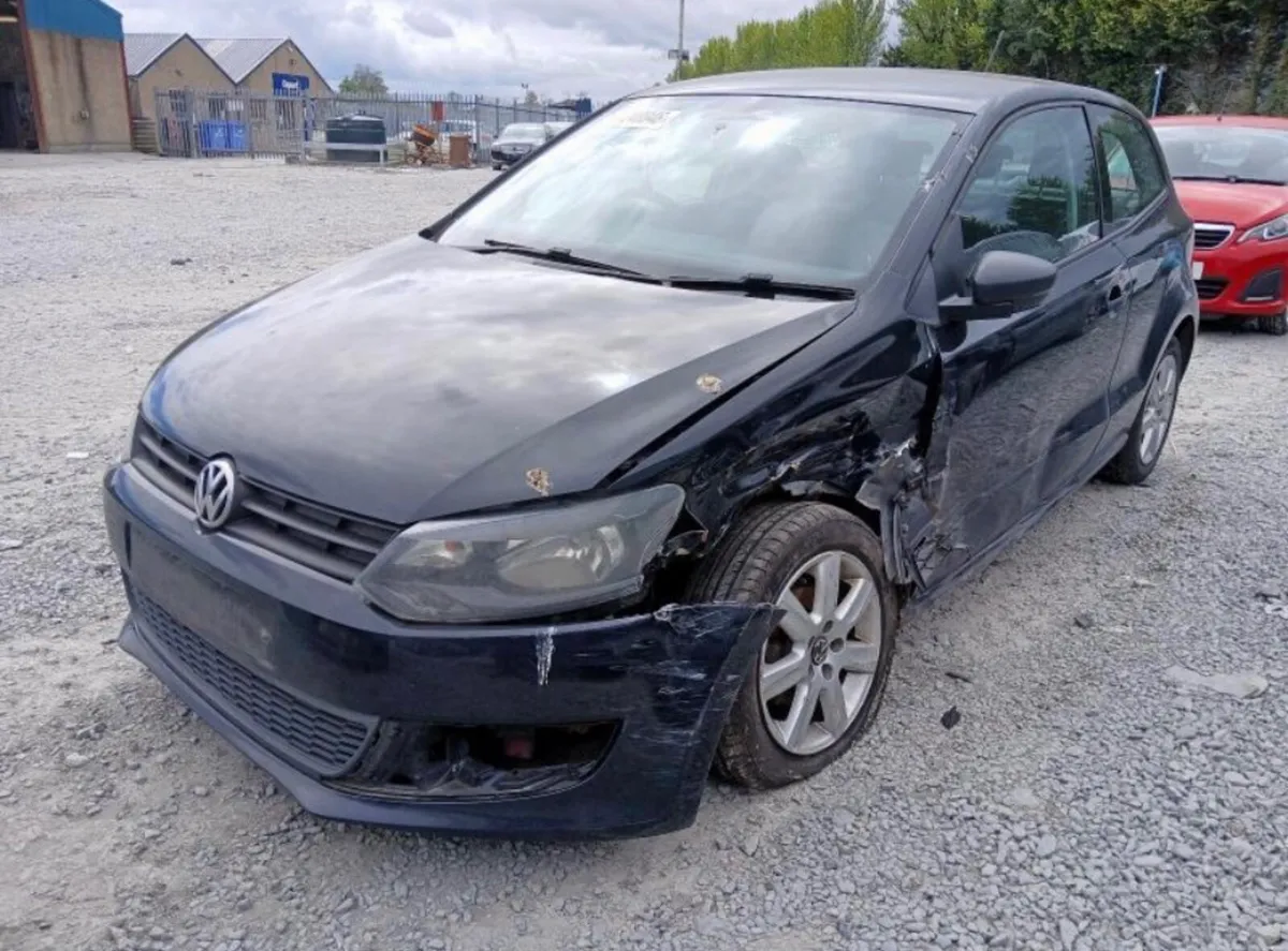 Breaking 2013 volkswagen polo 1.2 Cgp - Image 2