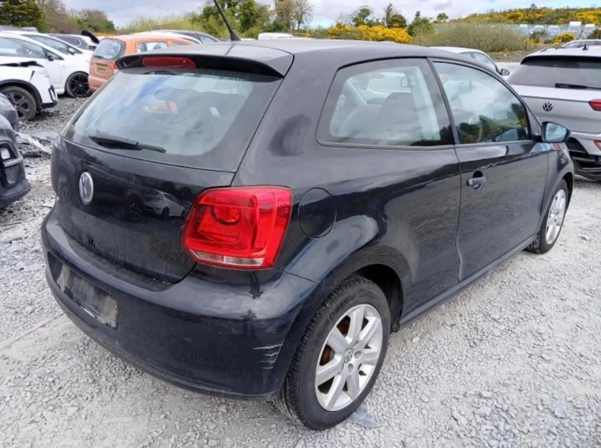 Breaking 2013 volkswagen polo 1.2 Cgp - Image 3