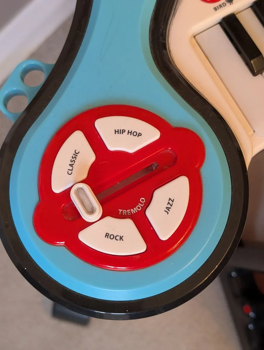 toy keyboard in excellent condition - Image 2