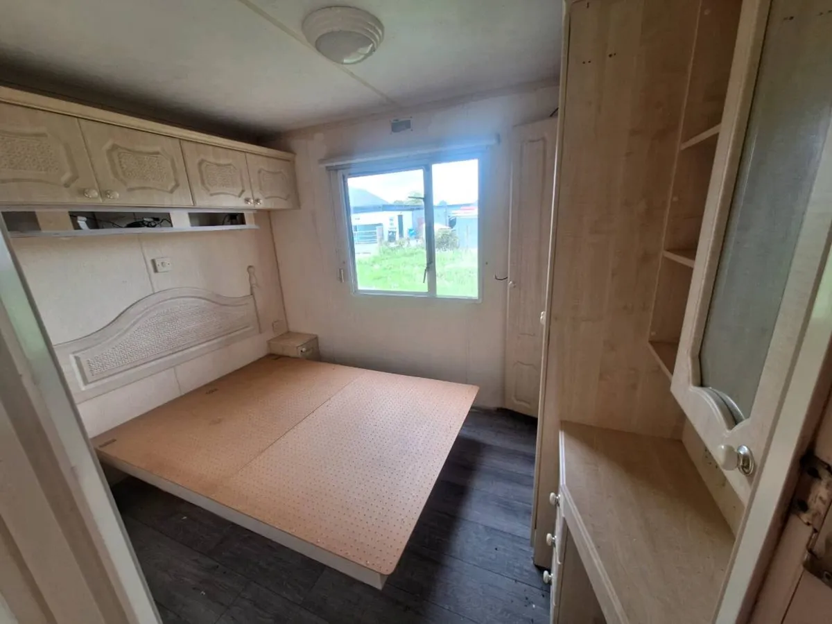 Mobile Home - Image 3