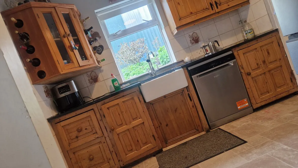 Solid pine kitchen granite worktop and appliances - Image 3