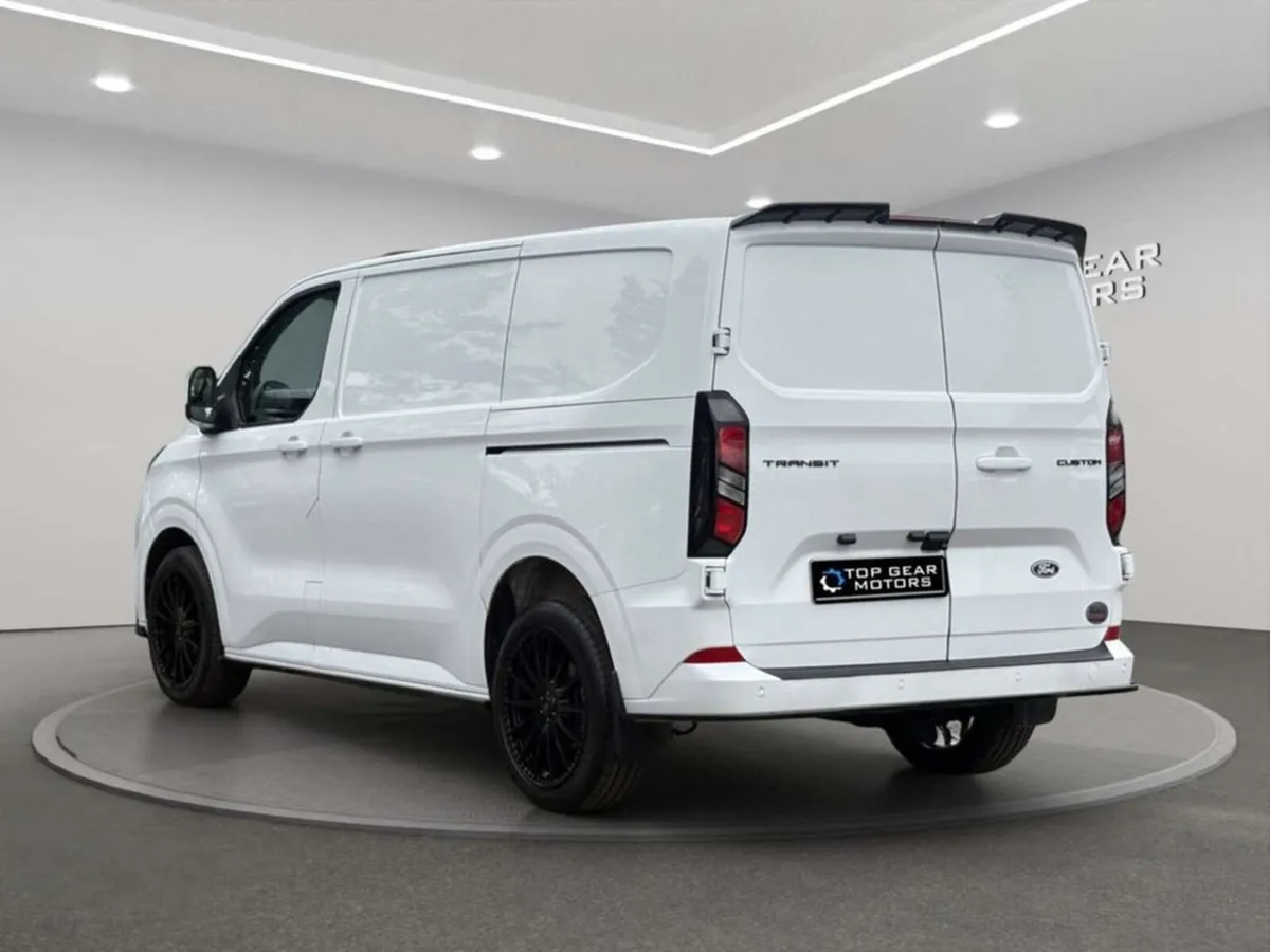 Ford Transit Custom 2024 2.0 Limited 300 - Image 4