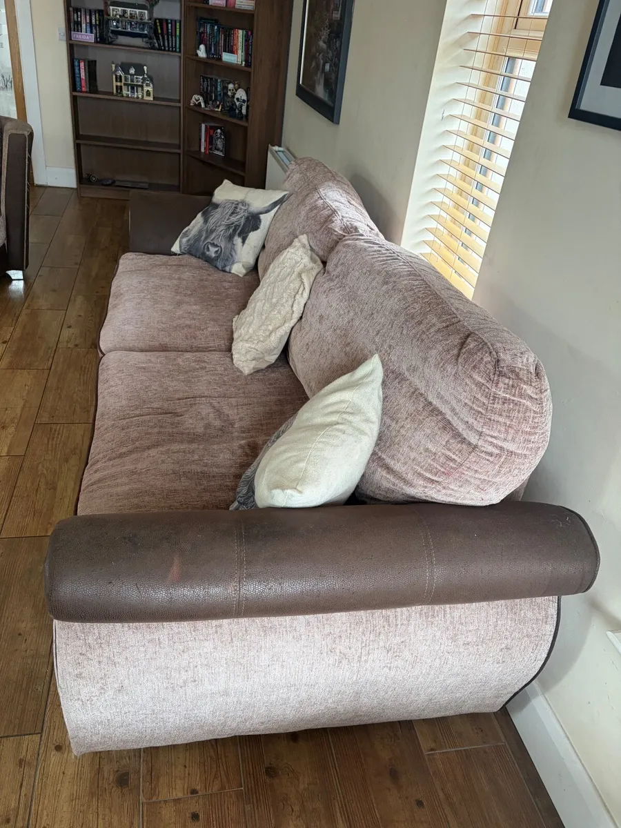 Sofa - Image 4