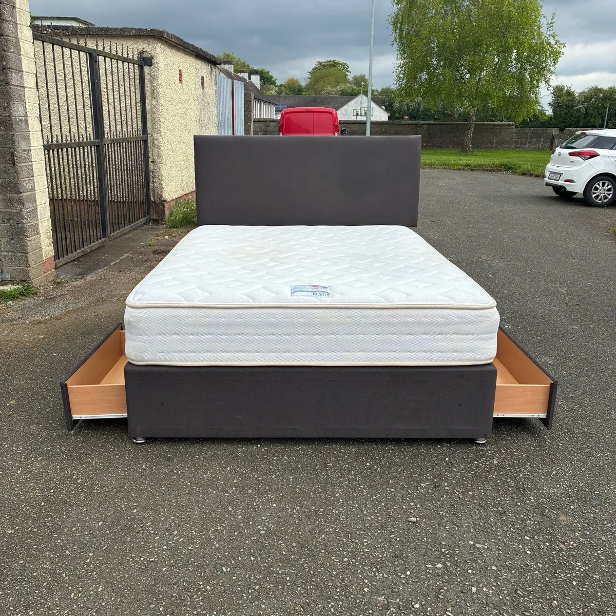 5ft bed with drawers & Respa Mattress - Image 1