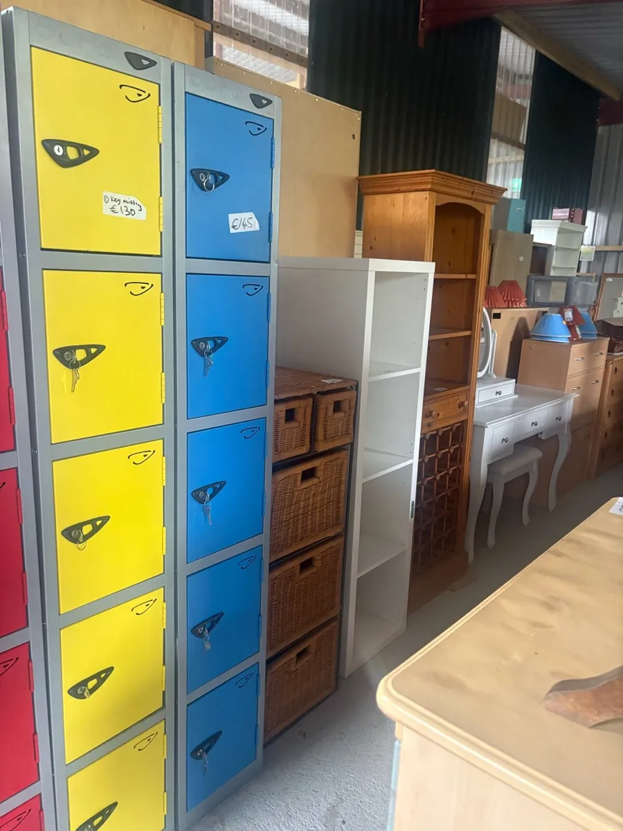 5 door bag lockers with keys - Image 4