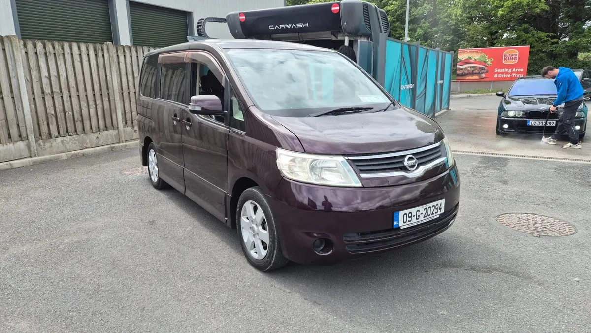 Nissan Serena 2009 , Automatic - Image 2