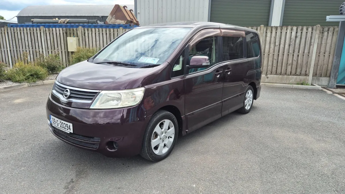 Nissan Serena 2009 , Automatic - Image 3