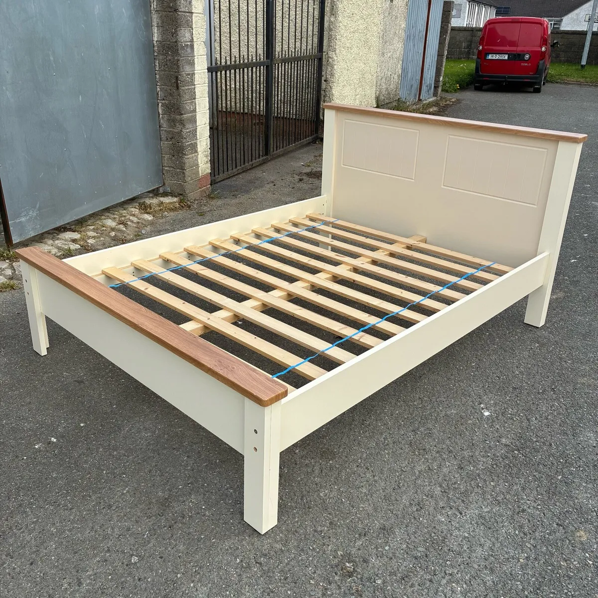 5ft Solid Cream & Pine Bed Frame - Image 2
