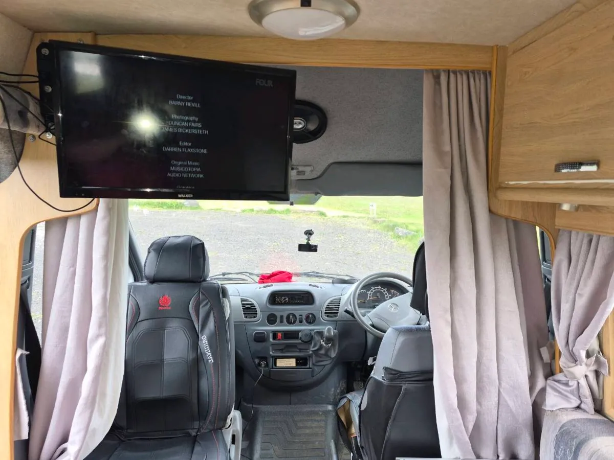 Mercedes sprinter camper - Image 4