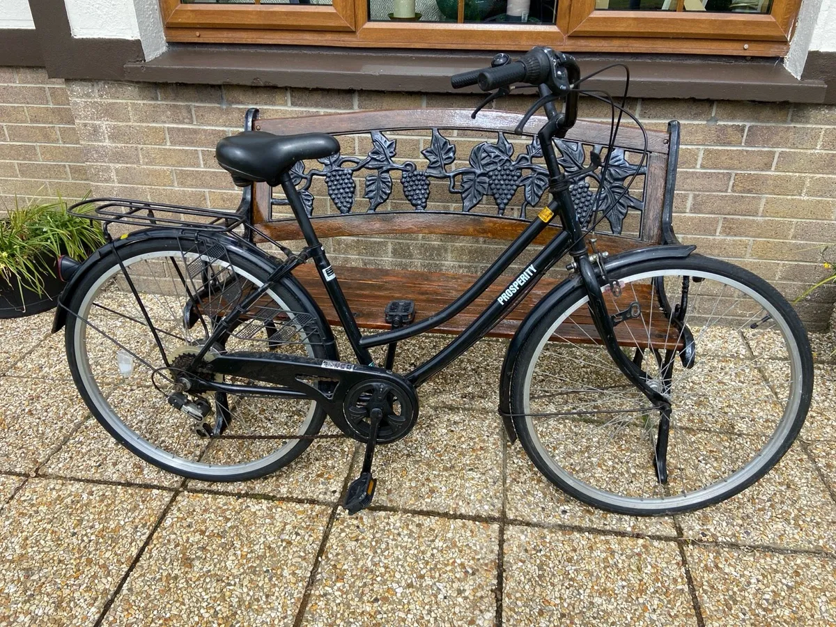 Lady’s. Bicycle - Image 1