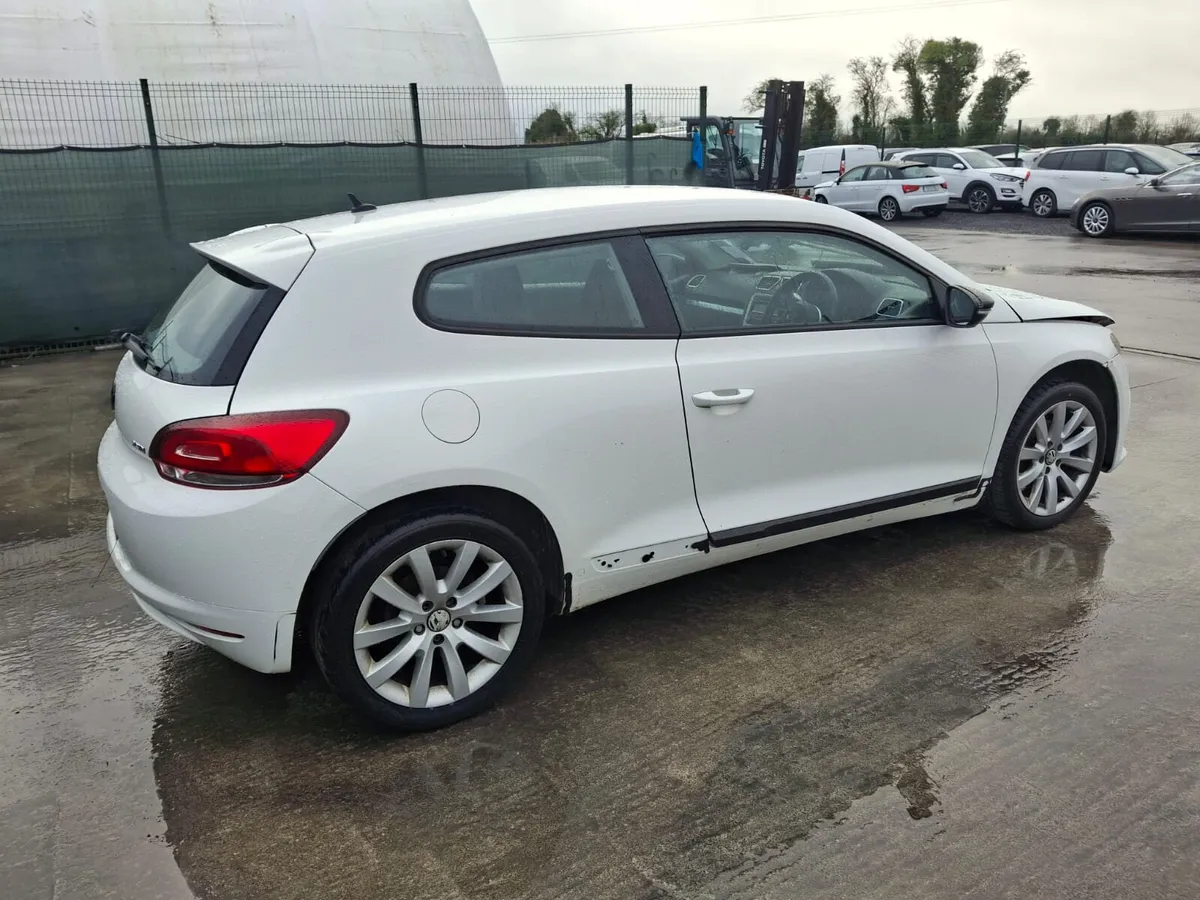 2010 VW Scirocco cheap to clear - Image 3