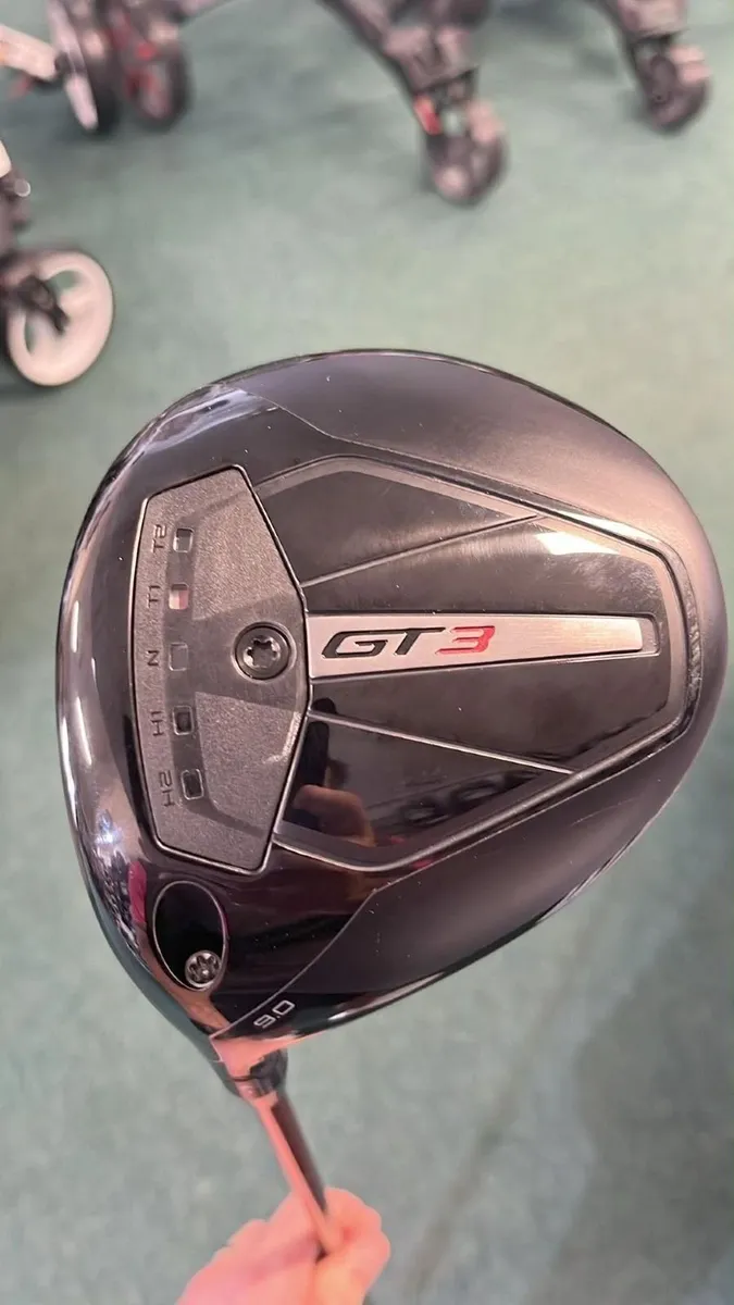 Titleist GT2/3 LEFT 9/10' Stiff Were €699 Now €489 - Image 2
