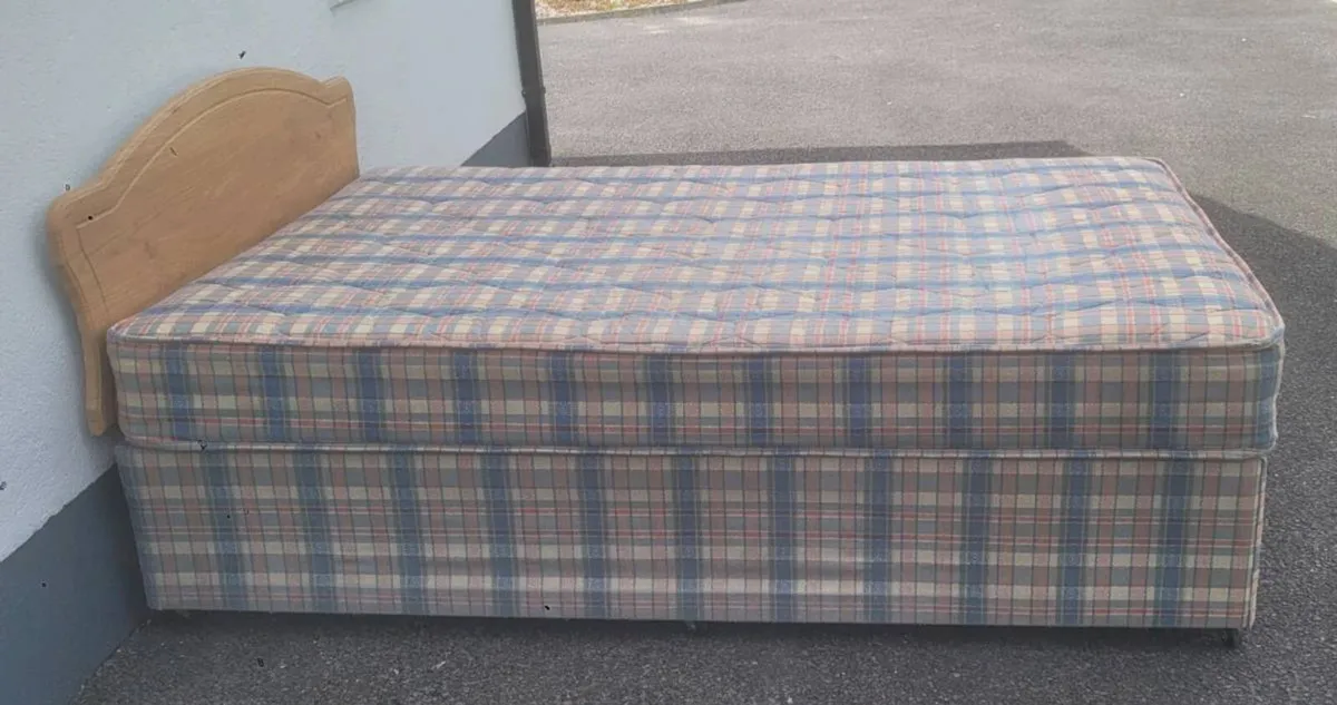 4 ft Bed - Image 2