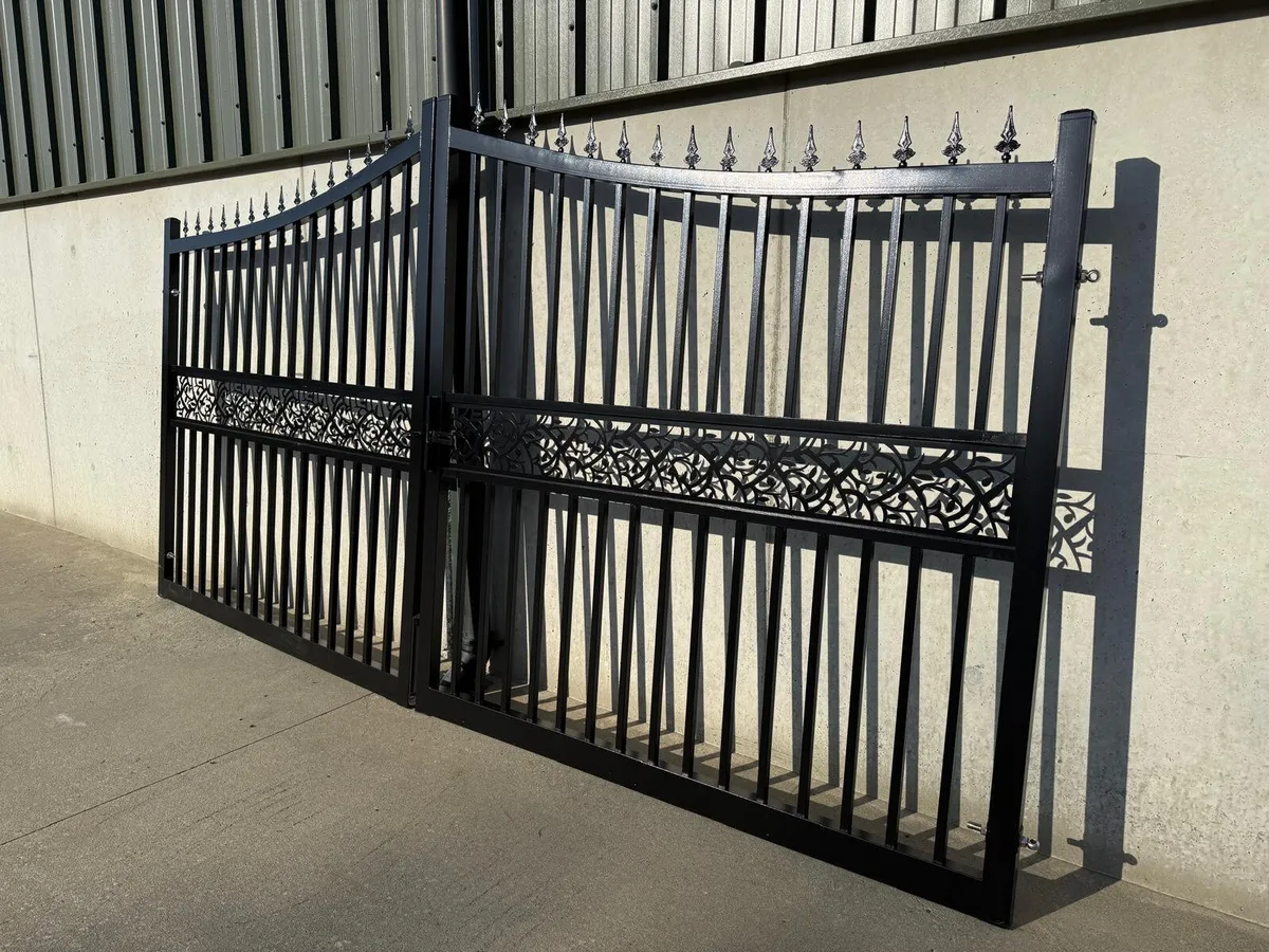 New 14ft Bi-Parting Iron Gates **Online Auction** - Image 4
