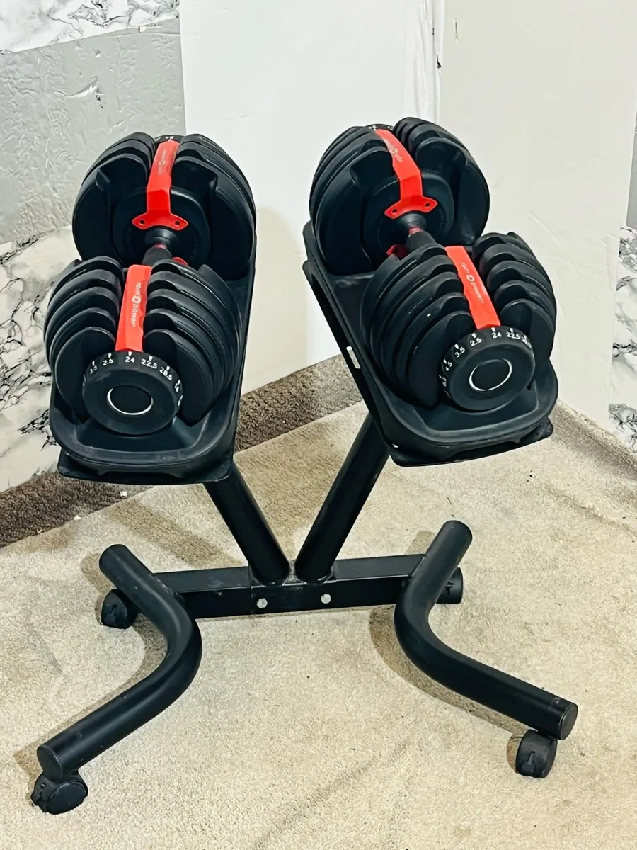 24 KG ADJUSTABLE DUMBBELLS WITH STAND - Image 4