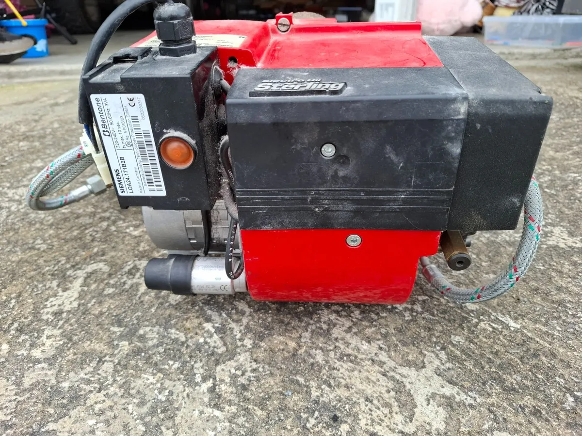 Oil burner - Image 1