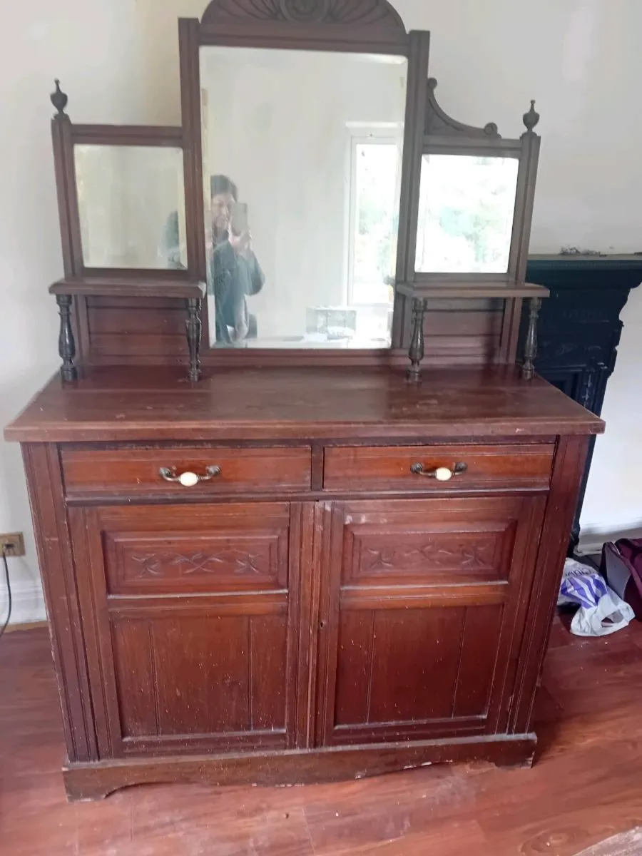Dresser - Image 3