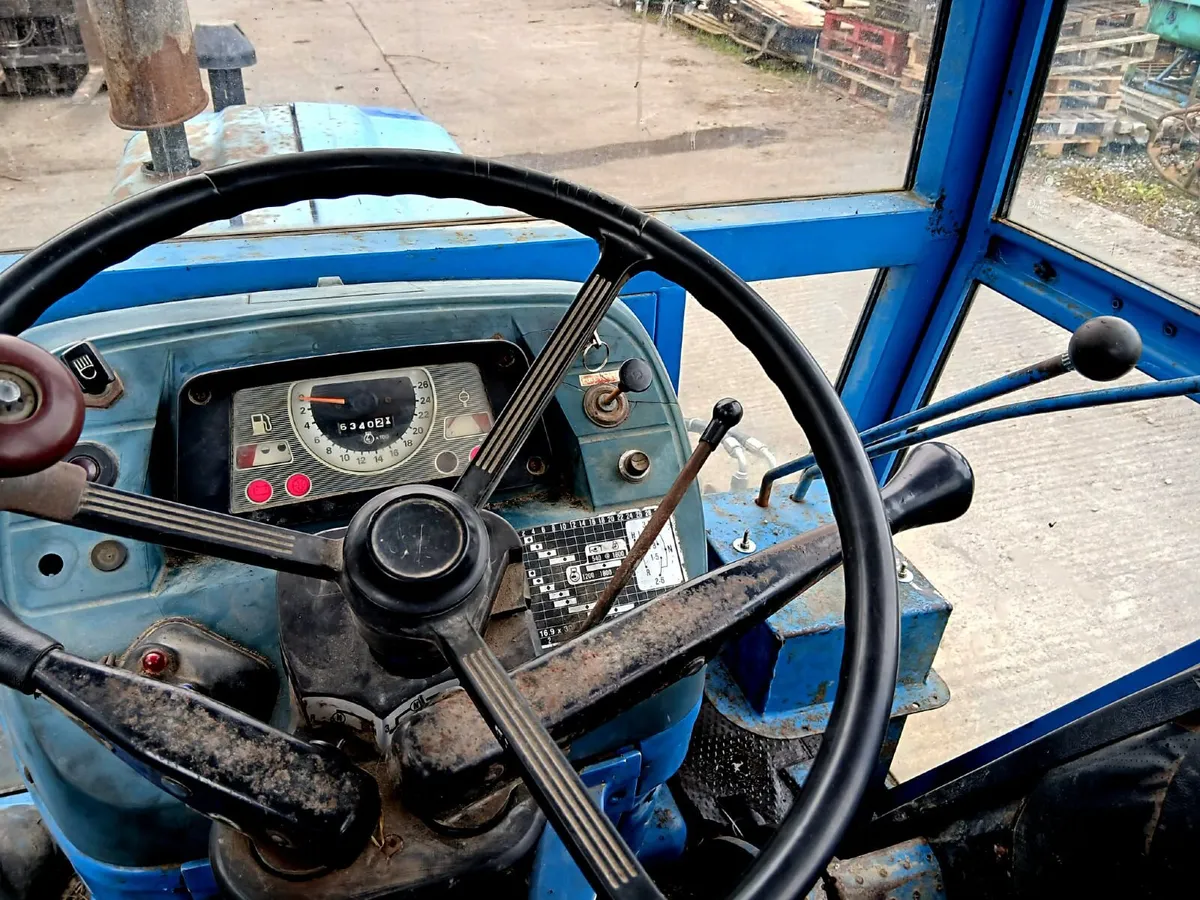 SH FORD 4610 TRACTOR - Image 3