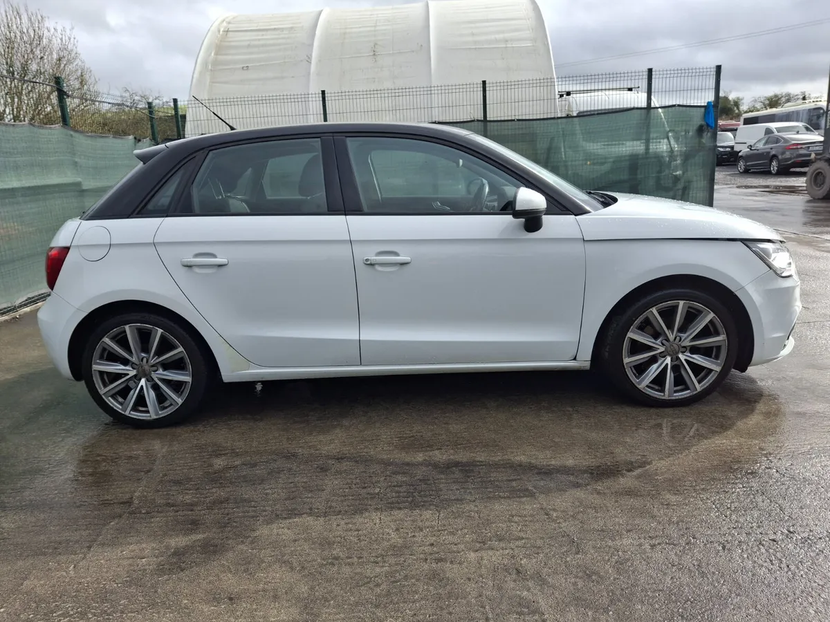 132 Audi A1  Sportback  TDi - Image 1