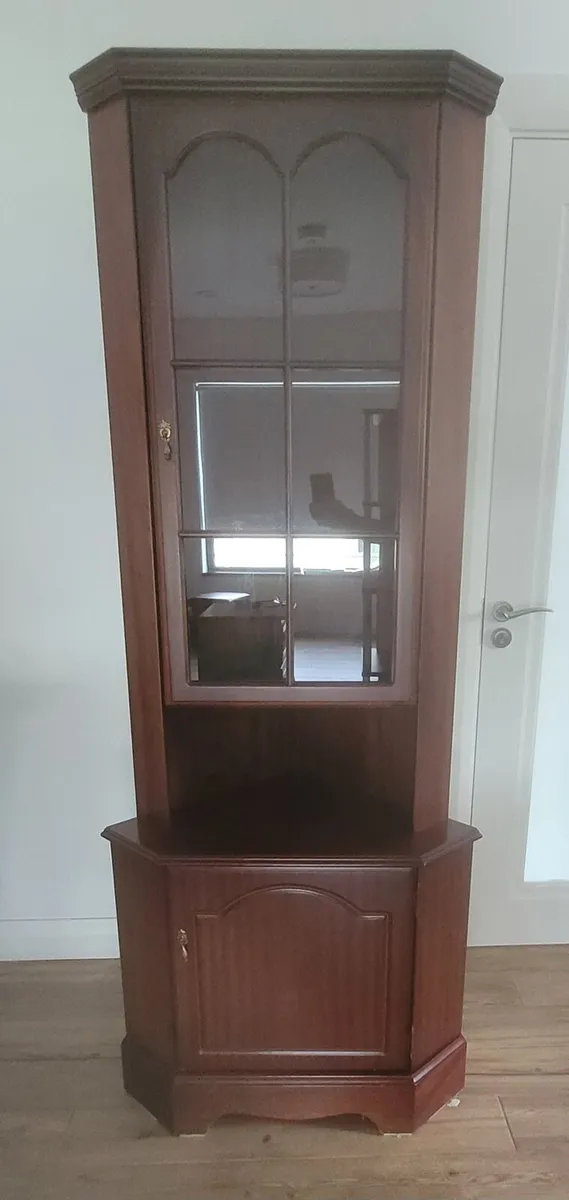 Corner Cabinet