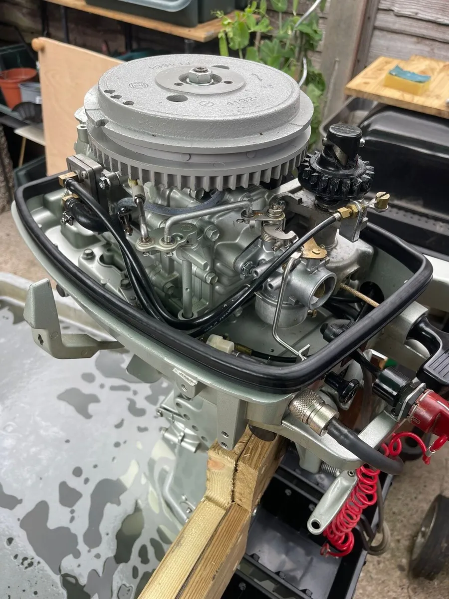 Suzuki 6hp outboard - Image 3