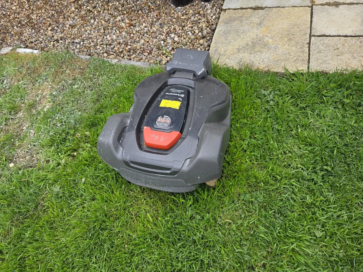 Robotic Lawmower - Image 2