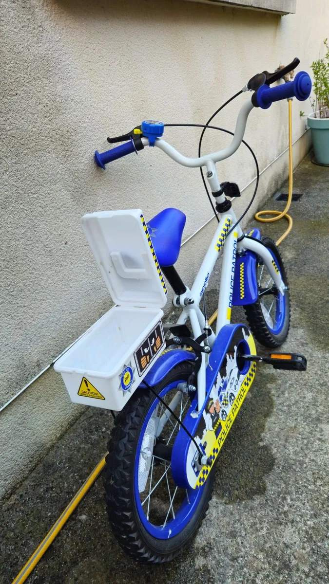 Apollo Police Patrol Kids Bike 14" with Stabiliser - Image 3