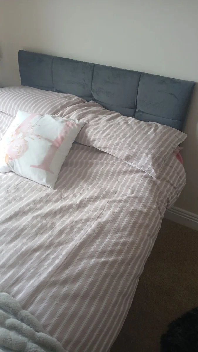 Small double bed with mattress and headboard. - Image 2