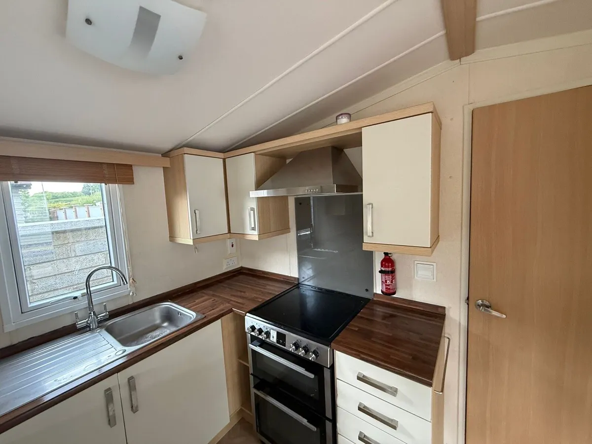 Swift Moselle 3 bed - Image 3
