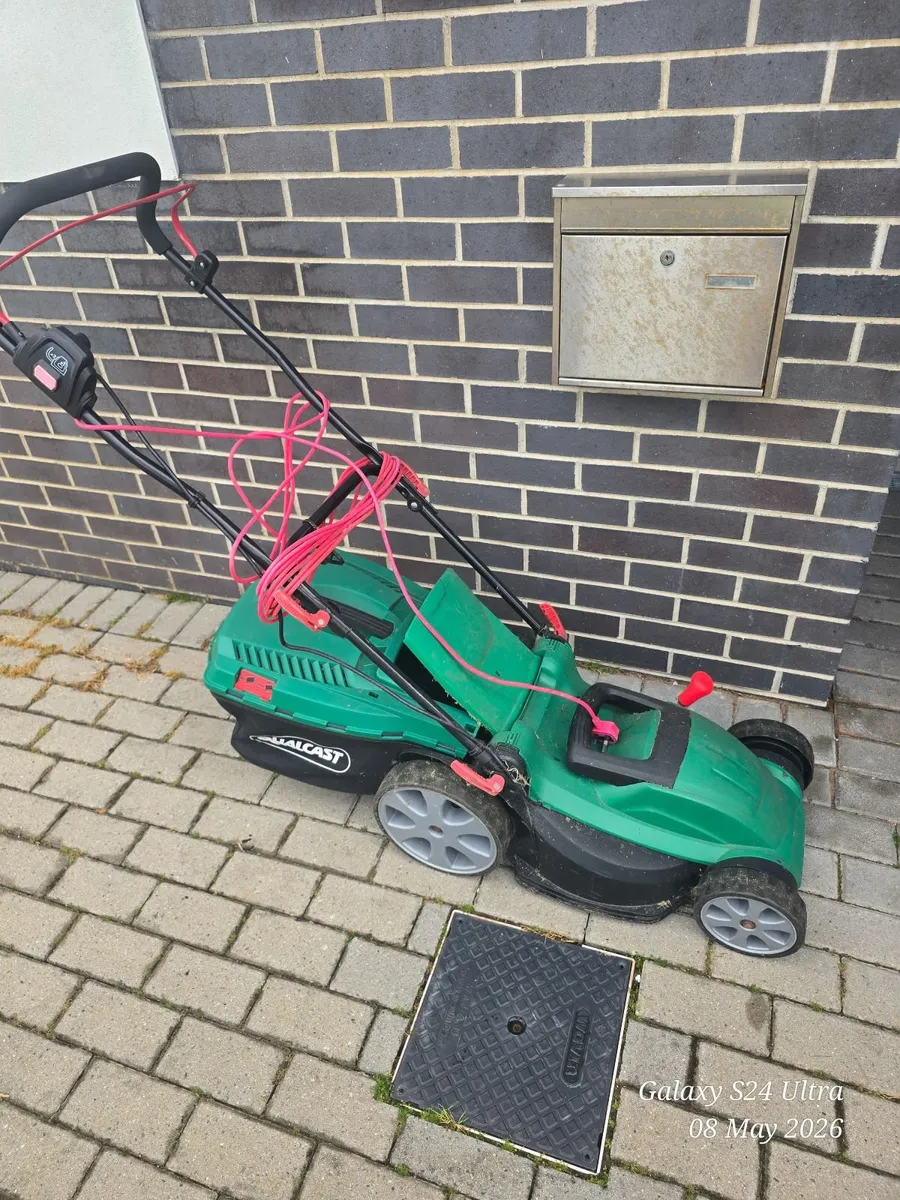 Qualcast Electric Lawnmower - Image 1