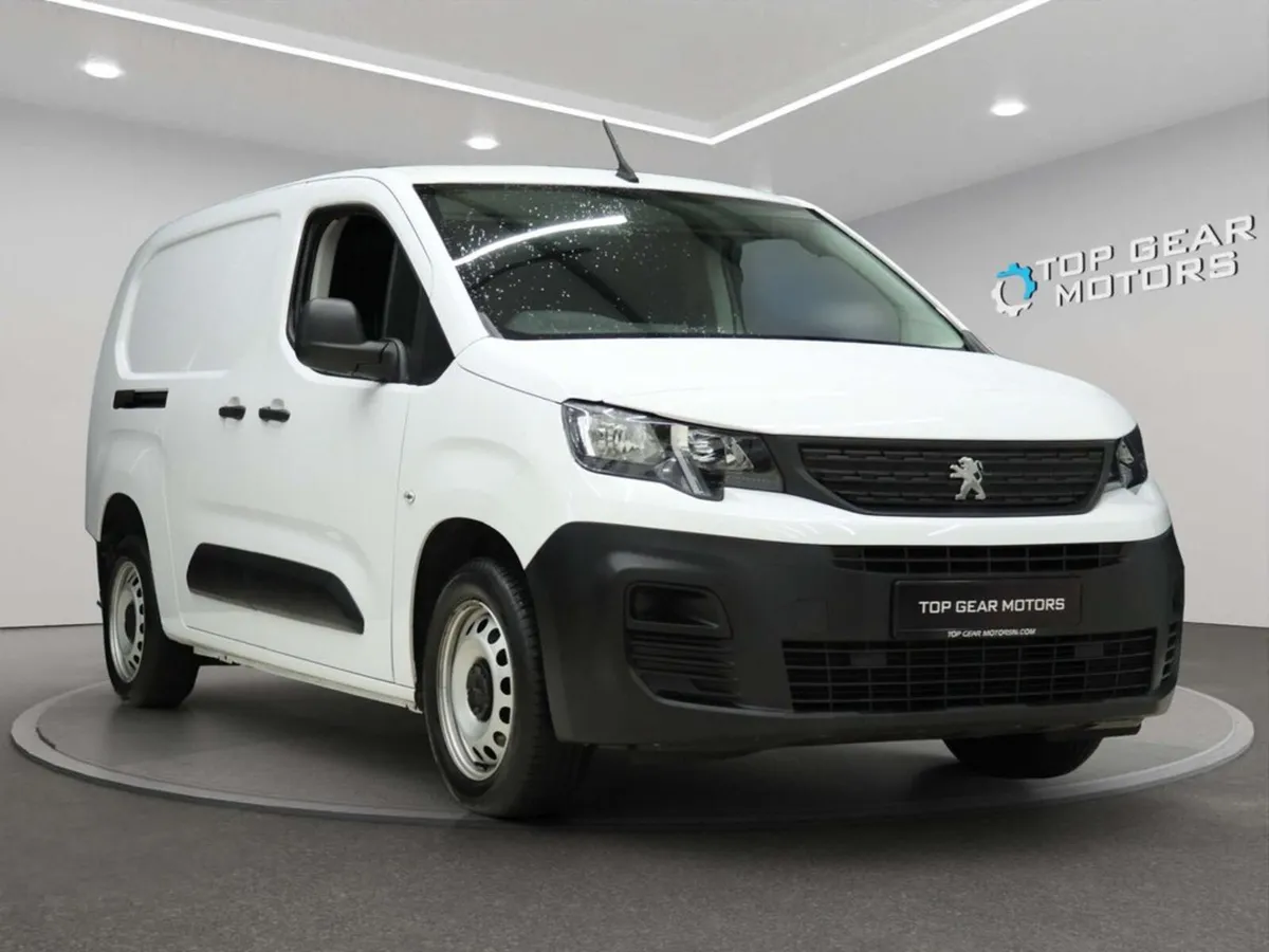 2024 Peugeot Partner Professional Premium+ 1.5 - Image 1