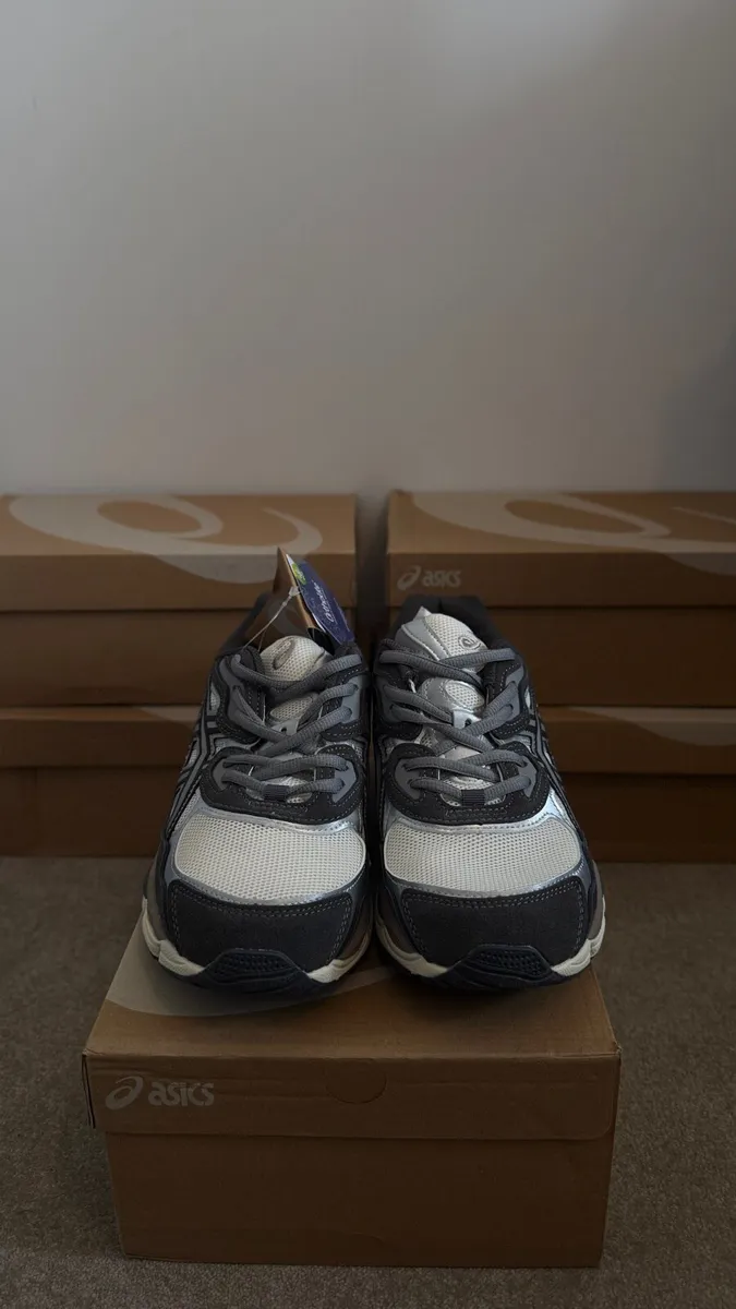 ASICS Gel-NYC Grey/Silver Brand New – Size 8/9/10 - Image 3